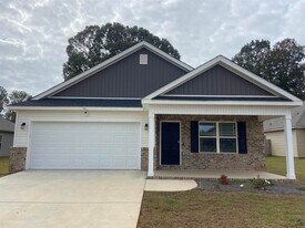 315 Lasso Drive in Warner Robins, GA - Building Photo