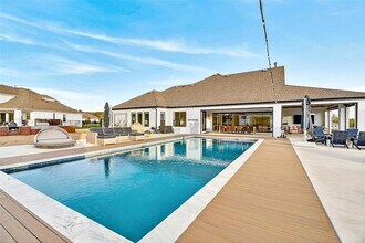 404 Prairie Clover Dr in Dripping Springs, TX - Building Photo - Building Photo