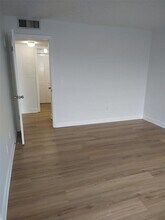 8681 Bardmoor Blvd in Seminole, FL - Building Photo - Building Photo