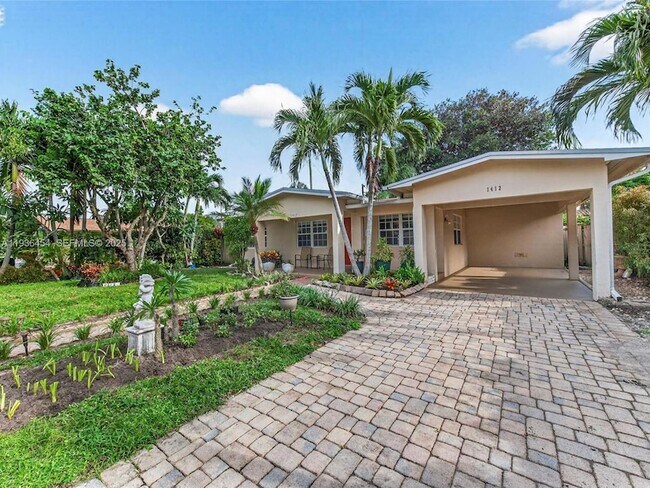 1412 NE 14th Pl in Fort Lauderdale, FL - Foto de edificio - Building Photo