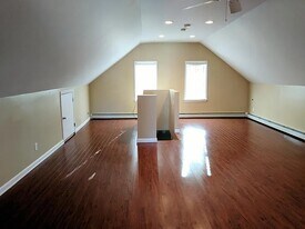 17 Dunlap St, Unit 2A in Salem, MA - Building Photo