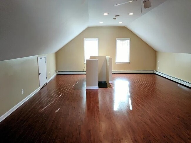 17 Dunlap St, Unit 2A