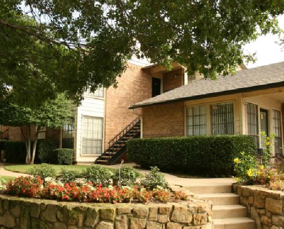 Westdale Hills Crooked Stick in Hurst, TX - Foto de edificio