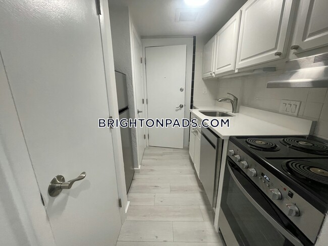 15 Euston Rd in Boston, MA - Building Photo - Building Photo