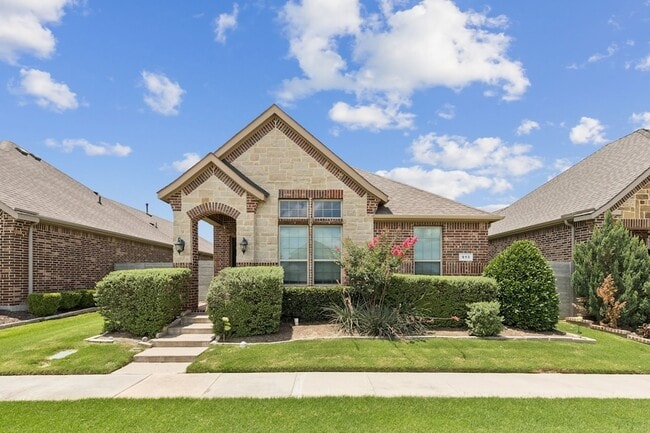 property at 913 Parkside Dr