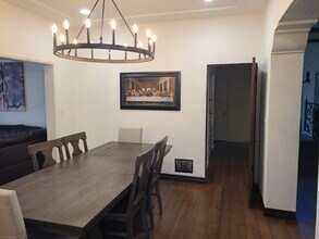 359 Heather Heights Ct in Monrovia, CA - Building Photo - Building Photo