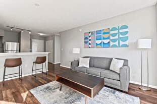 15 Bank St in White Plains, NY - Building Photo