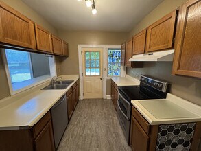 712 Pacesetter Dr in Rantoul, IL - Foto de edificio - Building Photo