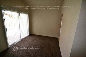 9009 N 56th Ave in Glendale, AZ - Foto de edificio - Building Photo