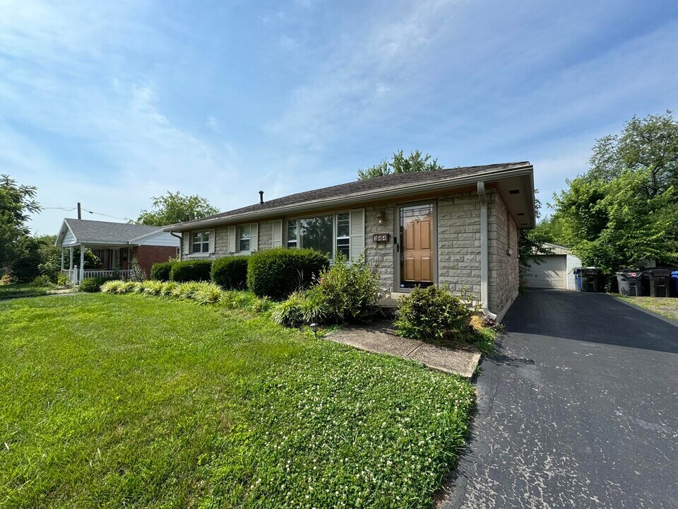 344 Harvard Dr in Lexington, KY - Building Photo