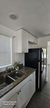 2443 Loma Linda St in Sarasota, FL - Building Photo - Building Photo