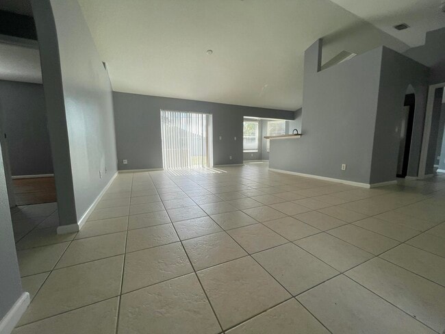 property at 3309 SW Mundy St