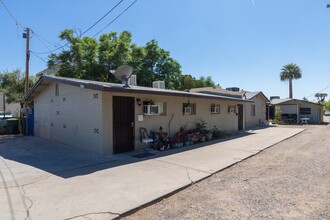 1714 N 32nd St in Phoenix, AZ - Building Photo - Building Photo