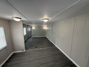 1335 Glenwood Alley in Huntington, IN - Building Photo - Building Photo