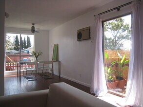3813 Huron Ave, Unit 1 in Culver City, CA - Building Photo - Building Photo