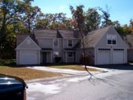 Eagle's Bluff in Concord, NH - Building Photo