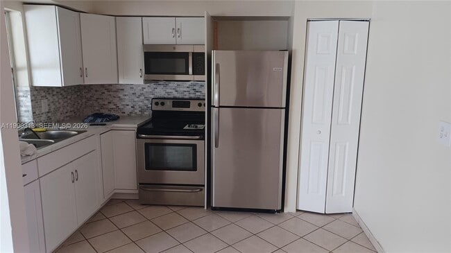 2015 N 31st Ave in Hollywood, FL - Building Photo - Building Photo