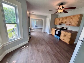 103 Wakefield St in Rochester, NH - Building Photo - Building Photo