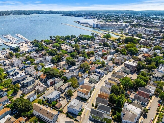 8 Carlton St in Salem, MA - Building Photo - Building Photo