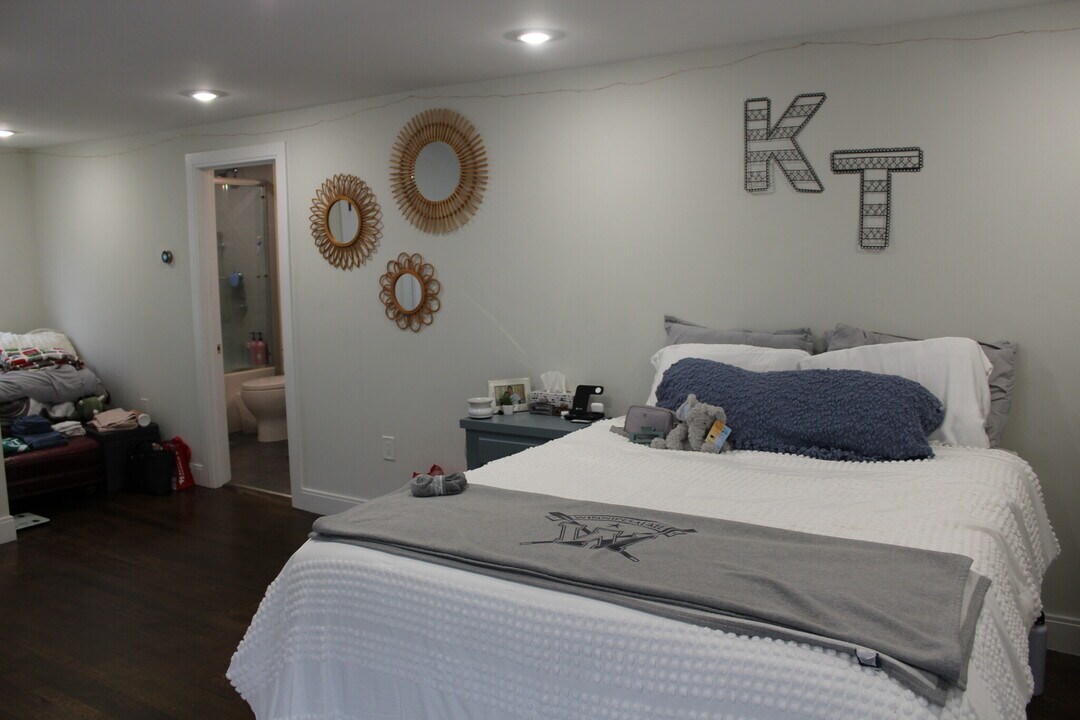 15 Pomeroy St, Unit 15 in Boston, MA - Building Photo