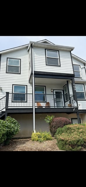 property at 503 NE San Rafael St