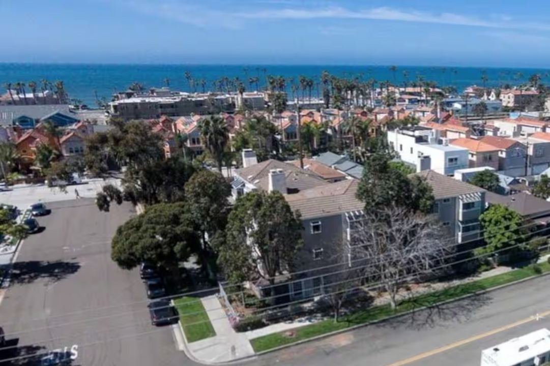 503 N Tremont St, Unit I in Oceanside, CA - Foto de edificio