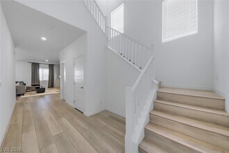 290 Robson Rdg Ln in Henderson, NV - Building Photo - Building Photo