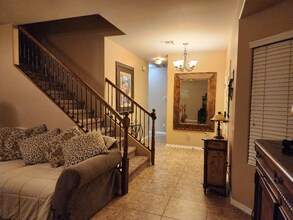 12616 N 39th St in Phoenix, AZ - Foto de edificio - Building Photo