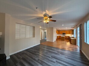 1872 Autumn Ln in Vista, CA - Building Photo - Building Photo