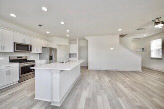 1016 Winnsboro Lp in Round Rock, TX - Building Photo - Building Photo