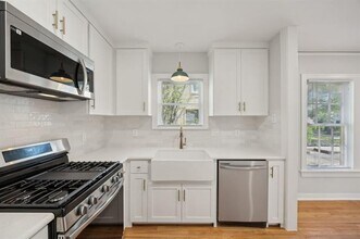 1263 Harlandale Ave in Dallas, TX - Building Photo - Building Photo