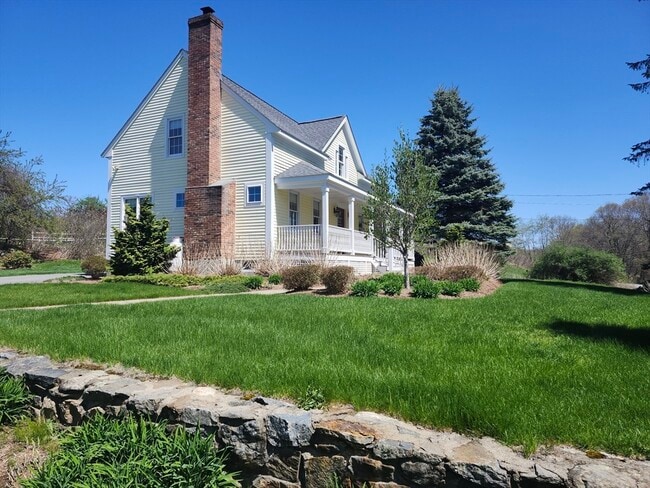 50 Fisher Rd in Southborough, MA - Building Photo - Building Photo