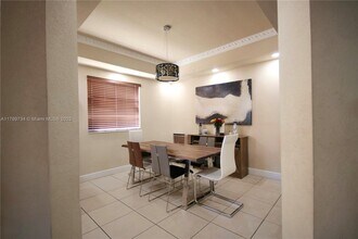 11601 NW 89th St in Doral, FL - Building Photo - Building Photo