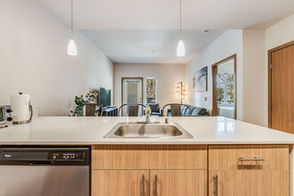 8280 164th Ave NE in Redmond, WA - Building Photo - Building Photo