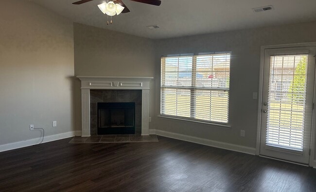 648 Piney Woods Rd in Owens Cross Roads, AL - Building Photo - Building Photo