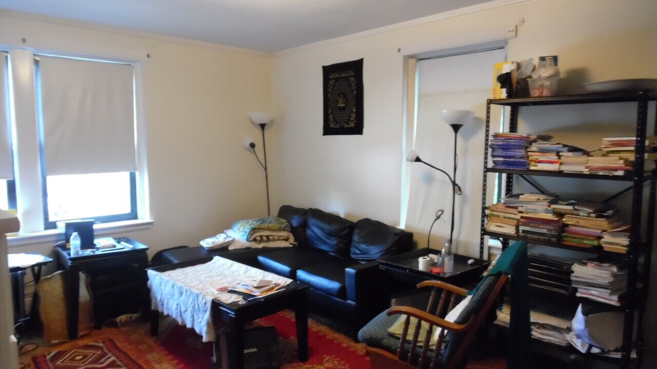 347 Pleasant St, Unit C1-11 in Malden, MA - Building Photo