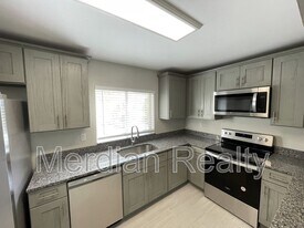 602 Orange Dr in Altamonte Springs, FL - Building Photo