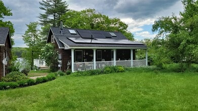 247 Canton Rd, Unit Solar powered apartment in Livermore, ME - Foto de edificio - Building Photo