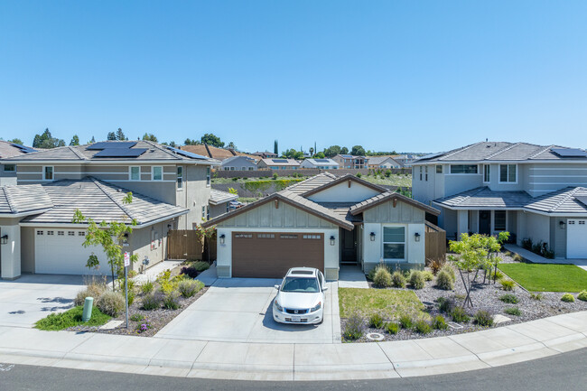 Alder at Saratoga Estates in El Dorado Hills, CA - Building Photo - Building Photo