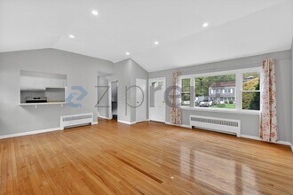 30 Mary Ln in Greenwich, CT - Building Photo - Building Photo