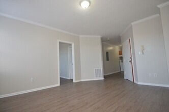 421 Northampton St, Unit #1 in Easton, PA - Foto de edificio - Building Photo