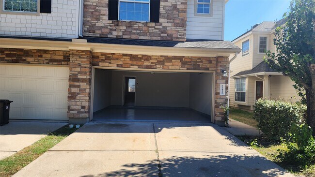 11430 Hackmatack Way in Houston, TX - Building Photo - Building Photo