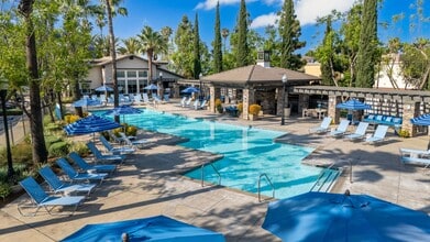 The Grove Apartments in Ontario, CA - Building Photo - Building Photo