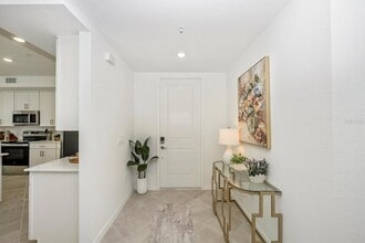 17700 Boracay Ct, Unit 102 in Venice, FL - Building Photo - Building Photo