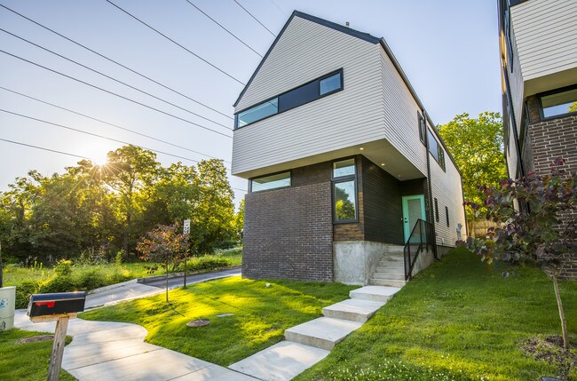 730 W Stone St in Fayetteville, AR - Building Photo - Building Photo