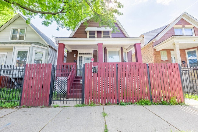 property at 6627 S Wolcott Ave