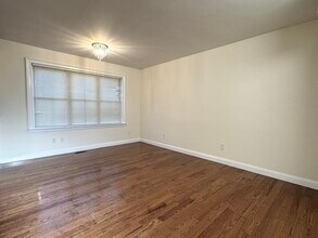 20 Gilkey Ct in Watertown, MA - Building Photo - Building Photo