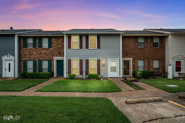 10320 Monet Dr in Shreveport, LA - Building Photo - Building Photo