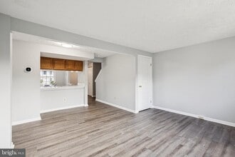 8549 Blackfoot Ct in Lorton, VA - Building Photo - Building Photo
