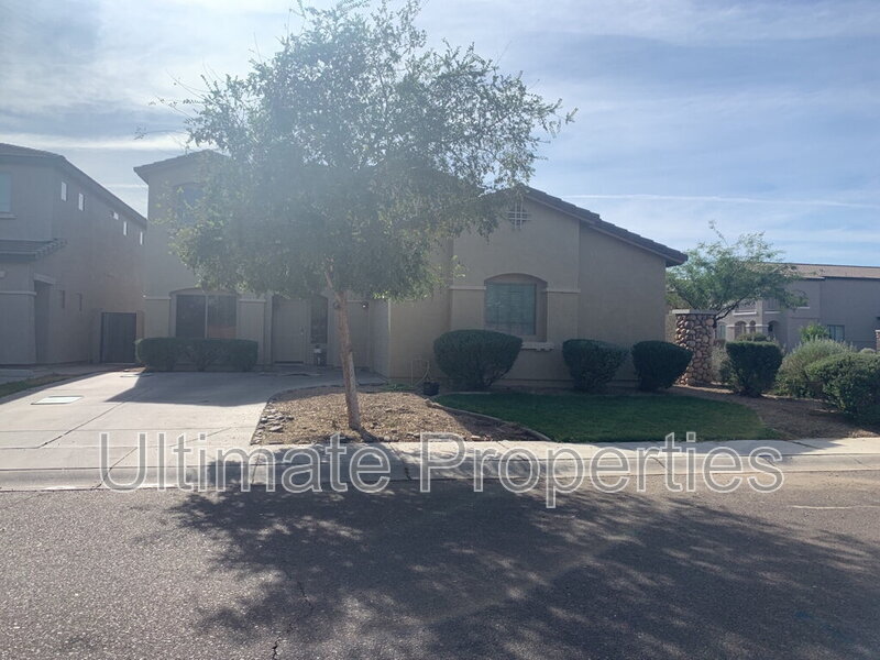 5011 W Beautiful Ln in Phoenix, AZ - Building Photo